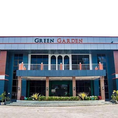 Green Garden Hotel เบอราสตากี ภายนอก รูปภาพ