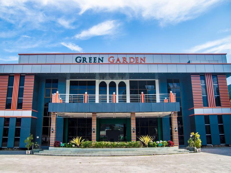 Green Garden Hotel เบอราสตากี ภายนอก รูปภาพ